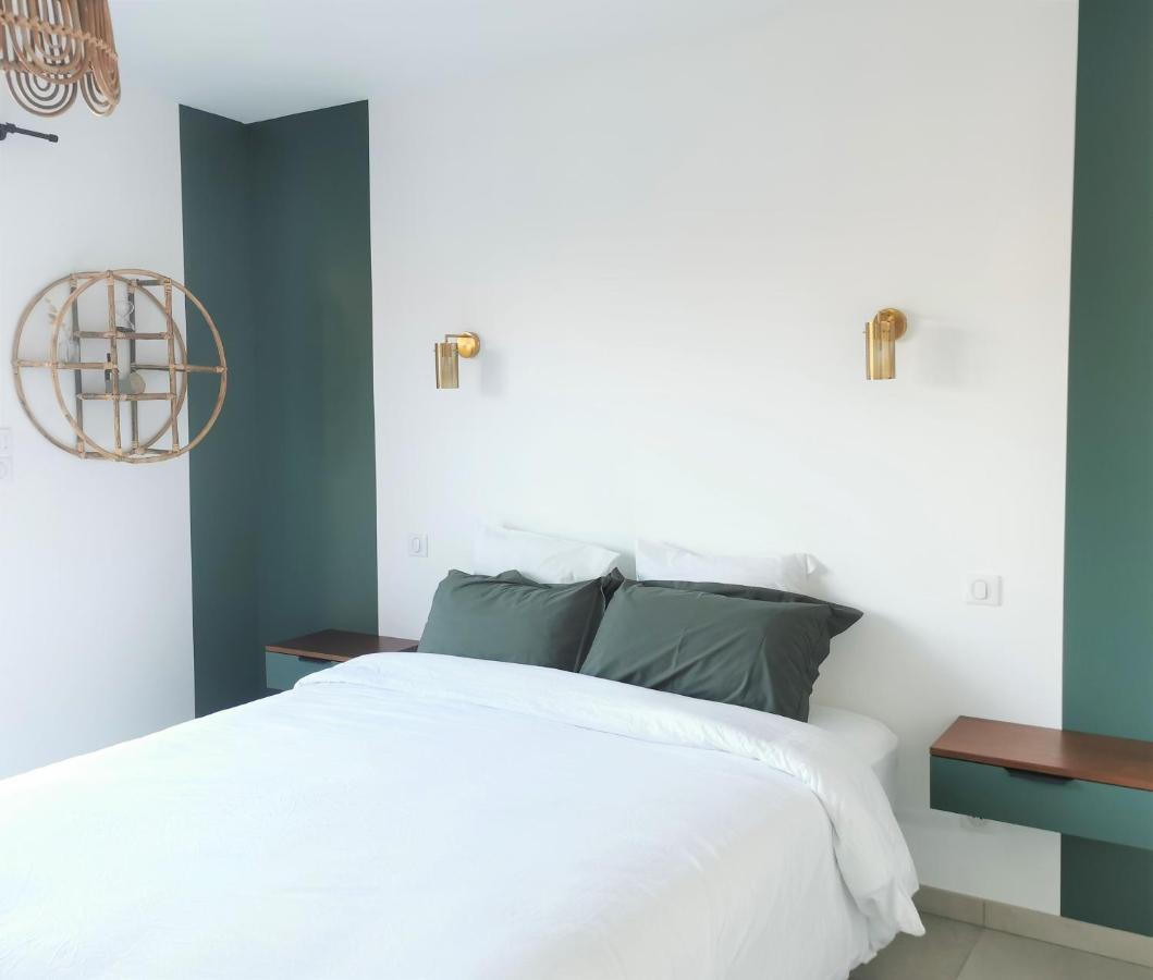Au Jardin Des Deux Roches Bed and Breakfast Prissé Εξωτερικό φωτογραφία