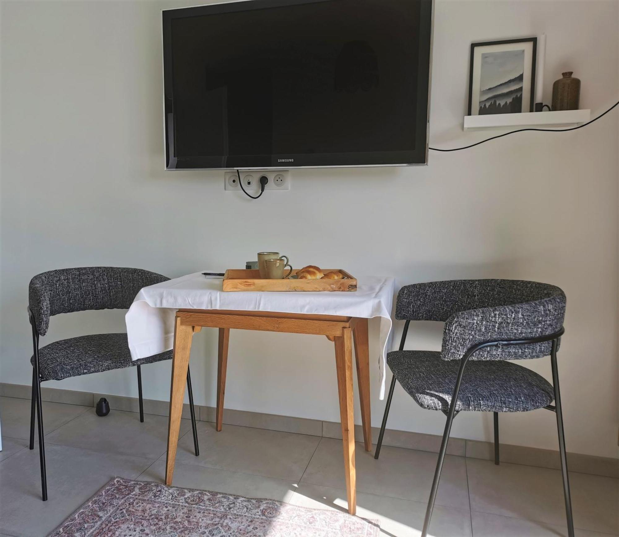 Au Jardin Des Deux Roches Bed and Breakfast Prissé Εξωτερικό φωτογραφία