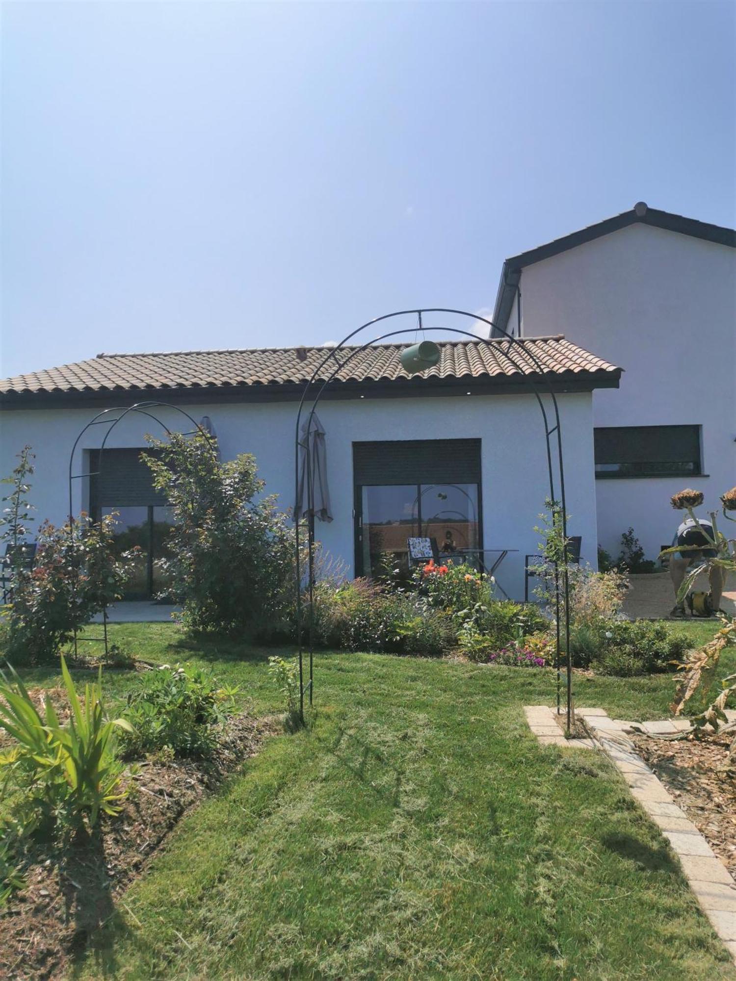 Au Jardin Des Deux Roches Bed and Breakfast Prissé Εξωτερικό φωτογραφία